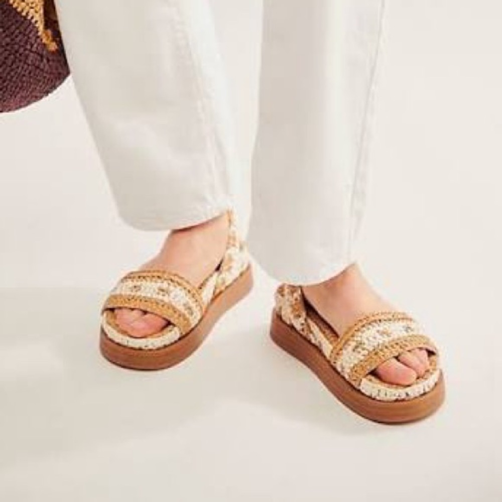 Free People FP Roma Raffia Slip On Ankle Strap Platform Sandals Tan White 8
